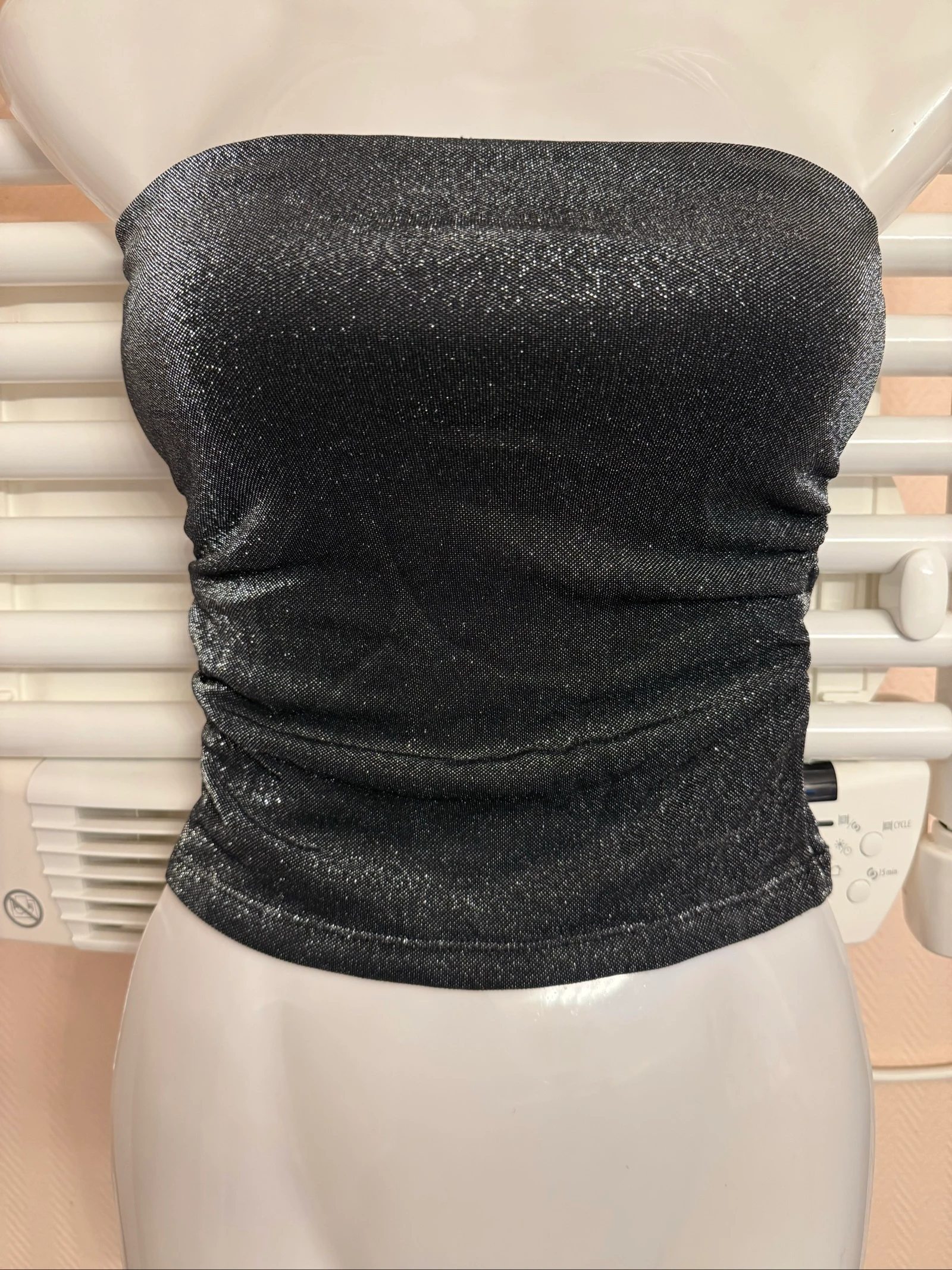 Bershka, top bandeau con lentejuelas, talla XS, nuevo sin etiqueta – photo 2